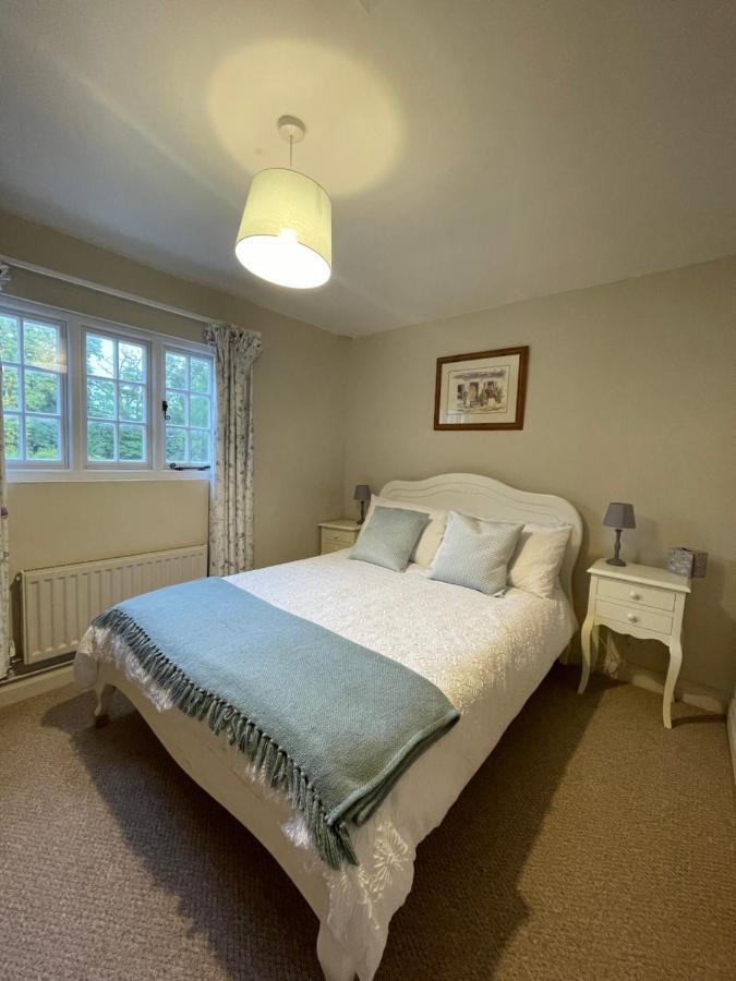 Historic Cambridgeshire Cottage Godmanchester ภายนอก รูปภาพ